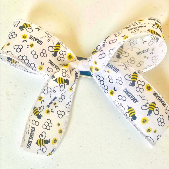 Customized Bows - Picture 6 of 6